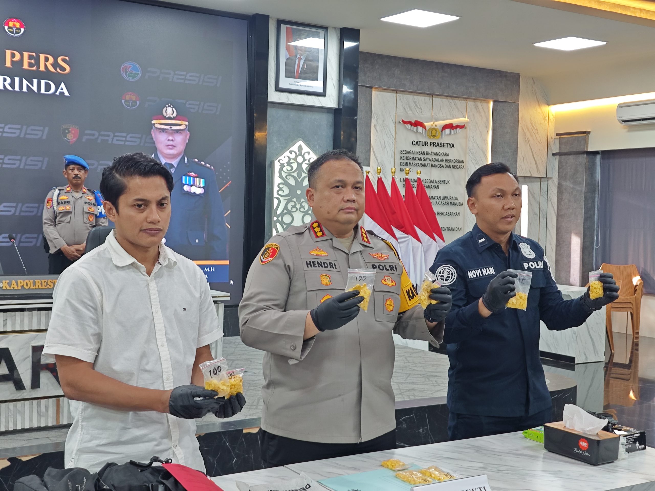 Satresnarkoba Polresta Samarinda Gagalkan Peredaran Ekstasi Menjelang Akhir Tahun